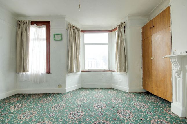 Terraced house for sale in Meanley Road, London