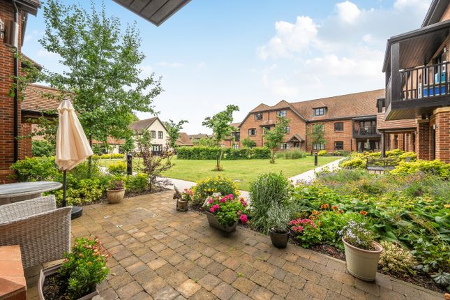 2-bed flat on 11 Kenne Court,, Mortimer Drive, Hampshire, £545,000