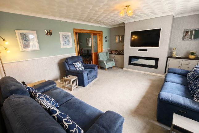 New House, Pentrosfa, Llandrindod Wells photo 2