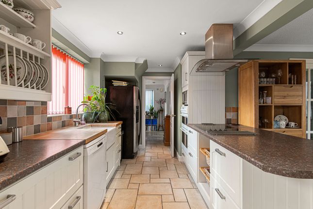27 Waterloo Drive, Bourne photo 4