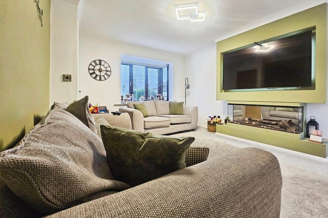 9, Wren Close, Biddulph photo 4