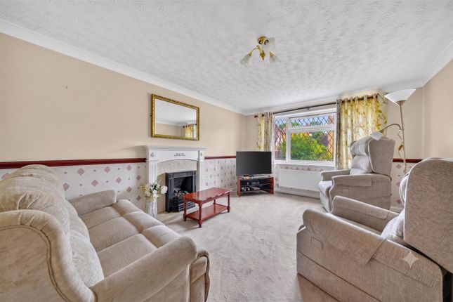 32, Clowbridge Drive, Loughborough photo 2