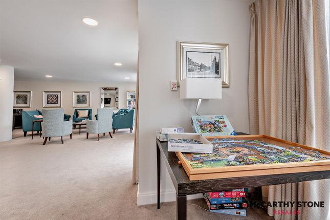 Flat for sale in Macaulay Road, Broadstone, Dorset