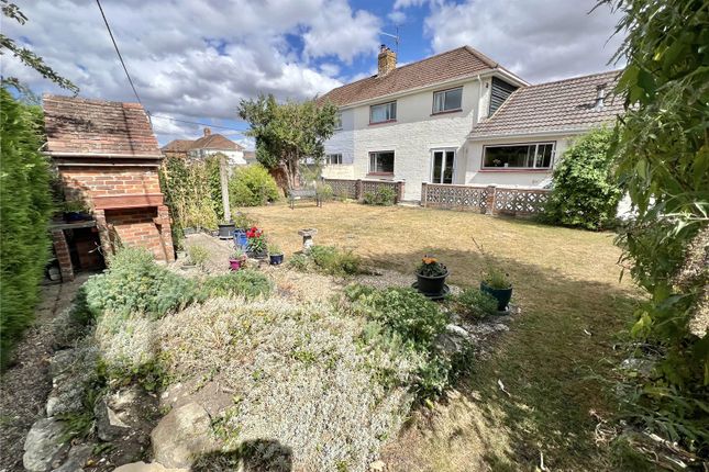 27, Wessex Avenue, Blandford Forum photo 2