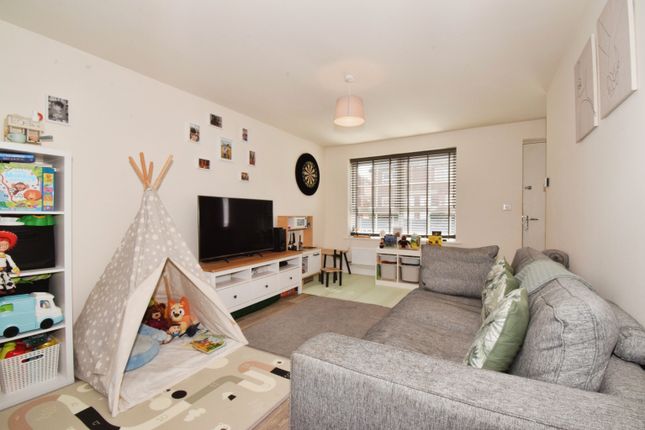 7, Cranes Way, Leicestershire photo 2