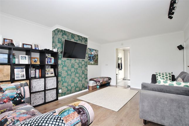 13, Lansdown Close, Surrey photo 3