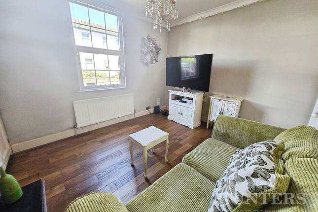 5, St Andrews Road, Carshalton photo 3