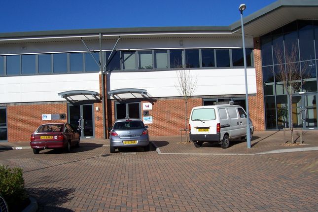 Thumbnail Commercial property to let in Bedford Road, Petersfield