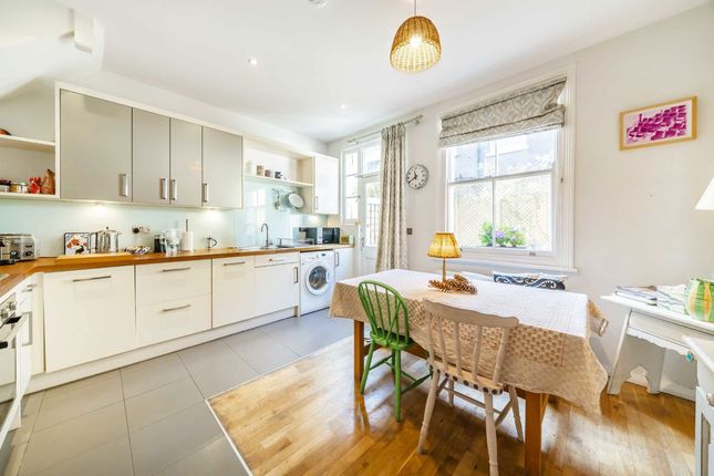 Thorpebank Road, London photo 2