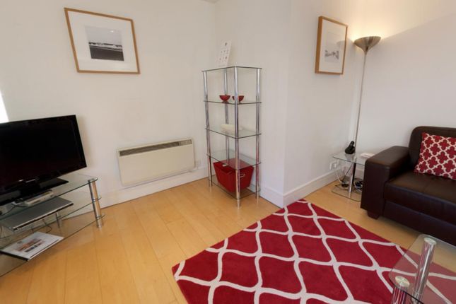 Thumbnail Flat to rent in Church Street, Epsom