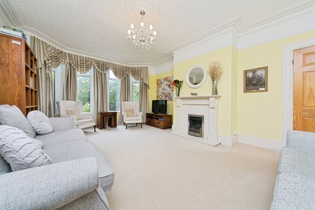 12, Llannerch Road West, Colwyn Bay photo 2