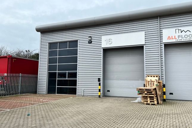 Thumbnail Light industrial to let in Unit 16, 2M Trade Park, Beddow Way, Aylesford, Kent