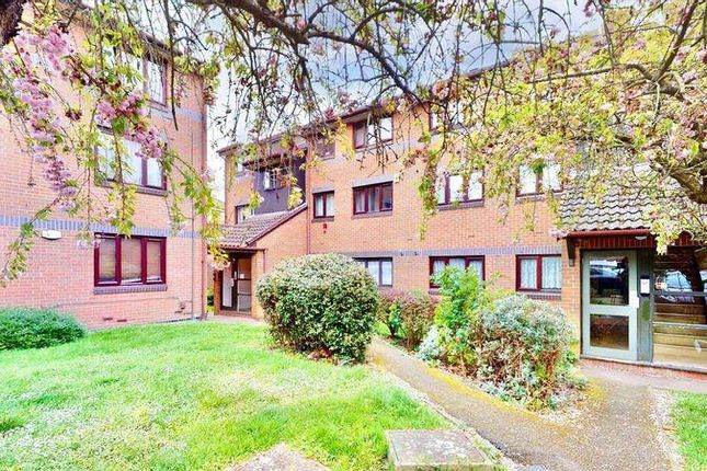 Flat for sale in Capstan Close, Chadwell Heath