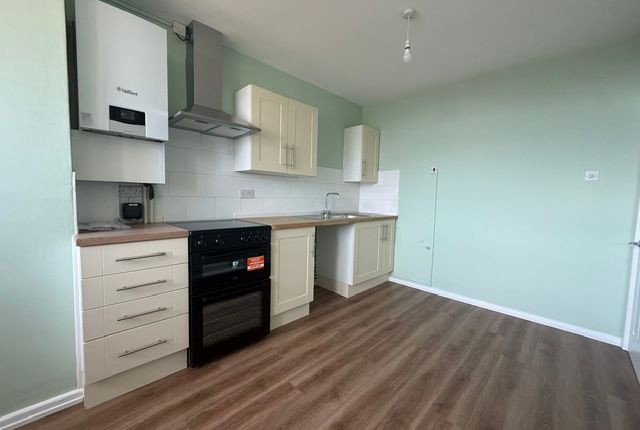 131, Highlands Road, Fareham photo 2
