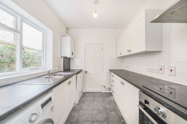 26, Westbank Road, Hampton photo 3