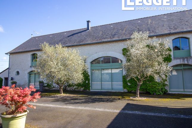 Thumbnail Villa for sale in La Tour-Saint-Gelin, Indre-Et-Loire, Centre-Val De Loire