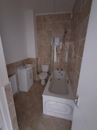 134, Dickenson Road, Manchester photo 4