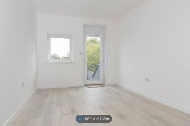 Flat, Market Street, Wymondham photo 4