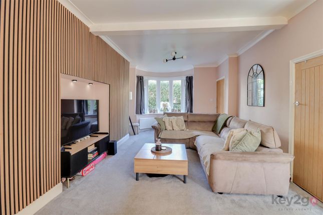 63, Hollinsend Avenue, Sheffield photo 4