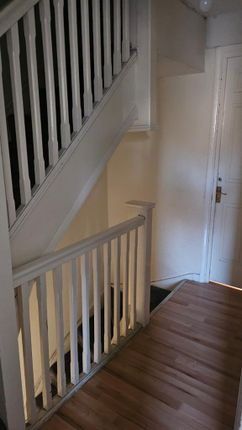 38, Watersmeet Way, London photo 5