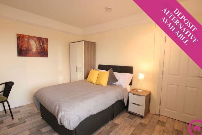 Room 3, 50, Central Road, Gloucester photo 4
