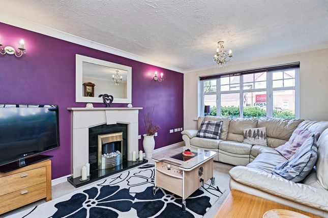 45, Stephenson Way, Cannock photo 2