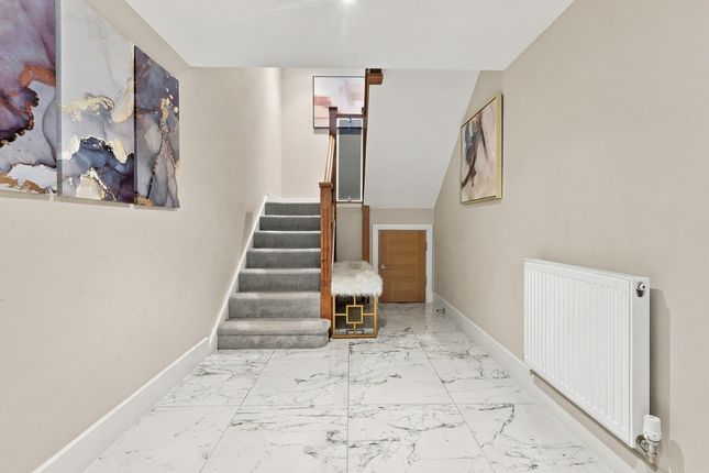5, Rushbrook Avenue, Wickford photo 2