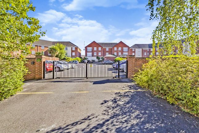 Flat for sale in Birkby Close, Hamilton, Leicester