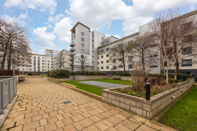 Flat for sale in 9/3 Western Harbour Midway, Edinburgh