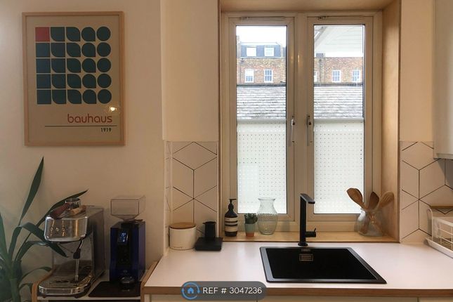 London Terrace, Hackney Road, London photo 3