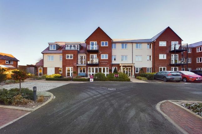 Thumbnail Flat for sale in Chiltern Lodge, Princes Risborough