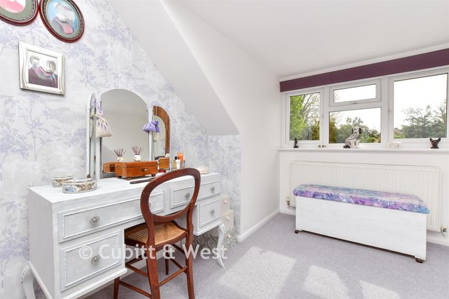 5, Burford Lane, Epsom photo 3