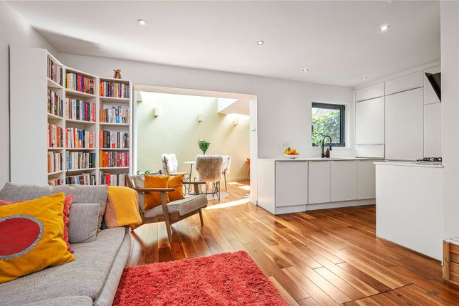 Kitchen/Reception