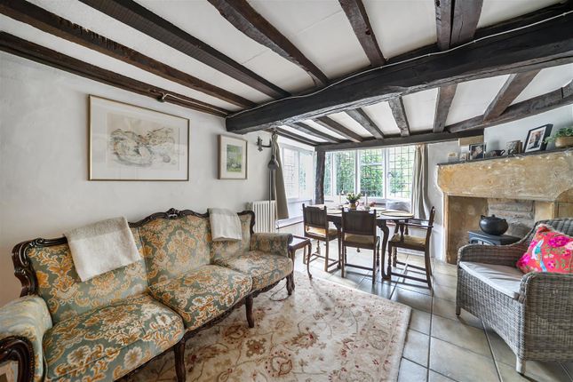 The Old House, North Street, Crewkerne photo 4