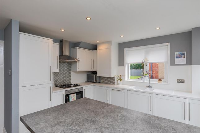 14, Mossgiel Terrace, Glasgow photo 4