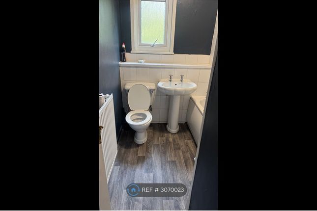 Acacia Drive, Leegomery, Telford photo 4