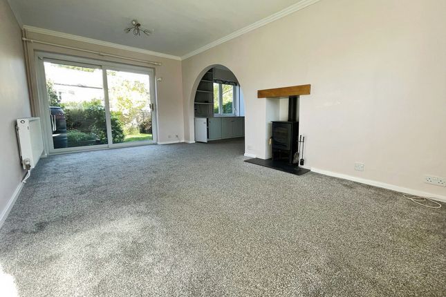 14, Hilltop Gardens, Islip photo 2
