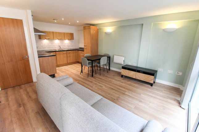 Apartment 14, Manchester photo 2