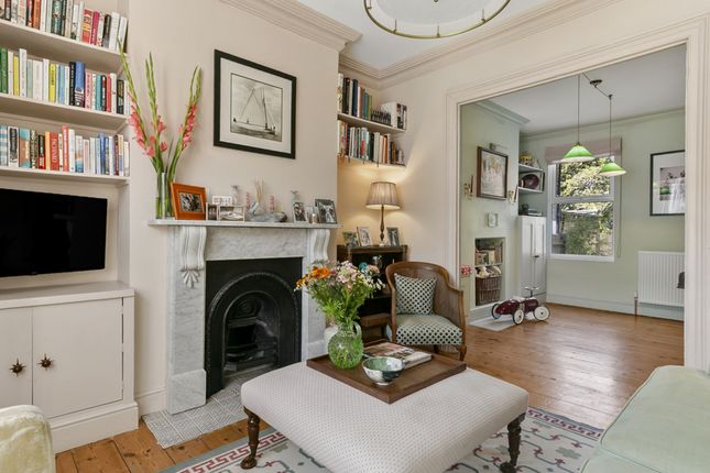 68, Gosterwood Street, London photo 2