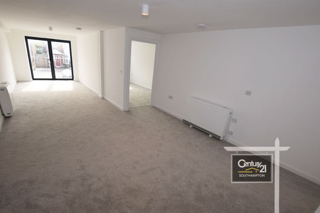 Flat 2,  4, Mill Road, Southampton photo 3