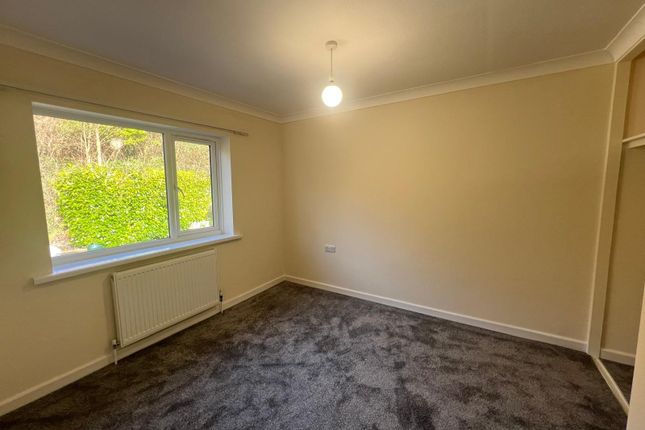 25, Torquay photo 5