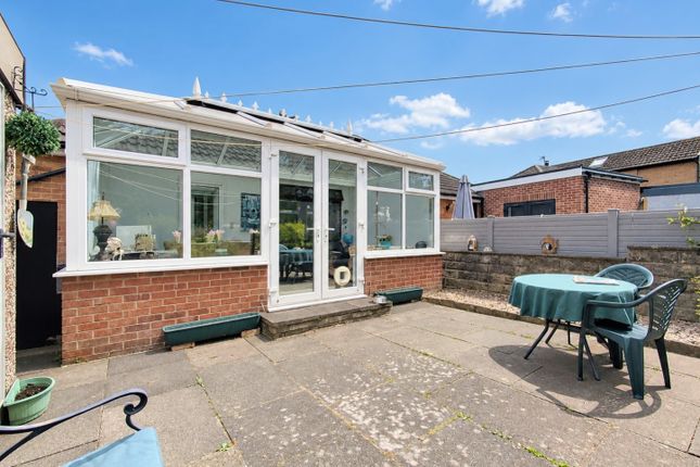 35, Cornwall Crescent, Brighouse photo 3