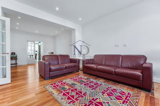 50 Rosemary Avenue, HOUNSLOW photo 4