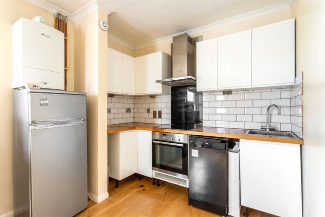 Flat for sale in Elm Grove, Brighton