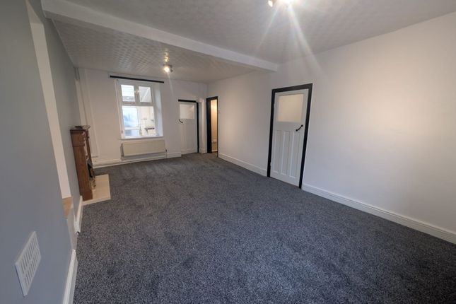 84 Glanlay Street, Mountain Ash photo 3