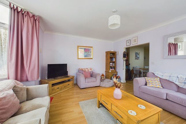 84, Robinhood Street, Gloucestershire photo 3