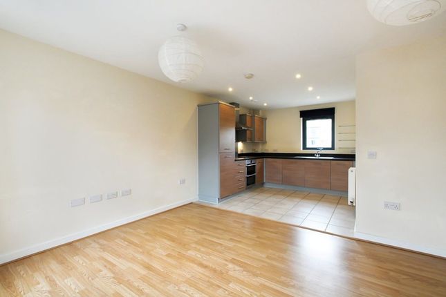 Flat to rent in Sheldon Way, Berkhamsted