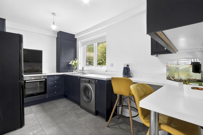 57, Skirsa Street, Glasgow photo 4