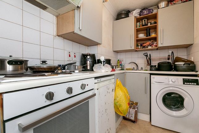 Flat for sale in Lewis Road, Sutton, Surrey