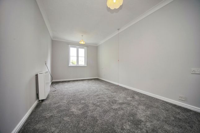 38, Westwood Court (Ipswich), Ipswich photo 3